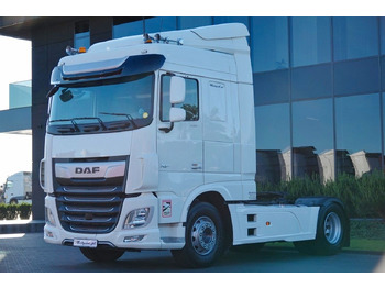 Gjysmë-kamion DAF XF 530