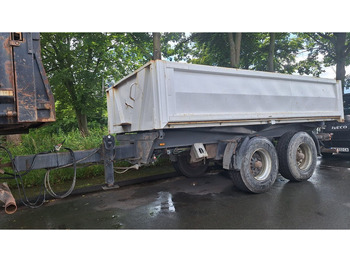 Rimorkio vetëshkarkuese RENDERS