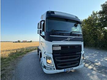 Gjysmë-kamion VOLVO FH 500