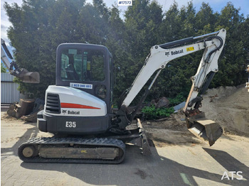 Lizingu i  2011 Bobcat  E35 2011 Bobcat  E35: foto 1