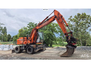 Ekskavator me goma HITACHI