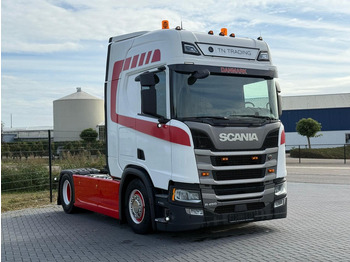 Gjysmë-kamion SCANIA R 450