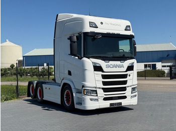 Gjysmë-kamion SCANIA R 500