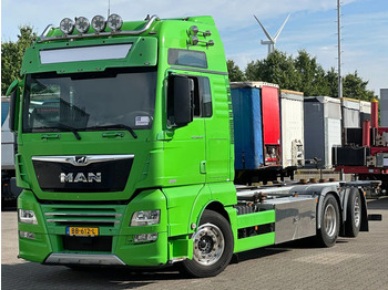 Transportjer kontejnerësh/ Kamion me karroceri të çmontueshme MAN TGX