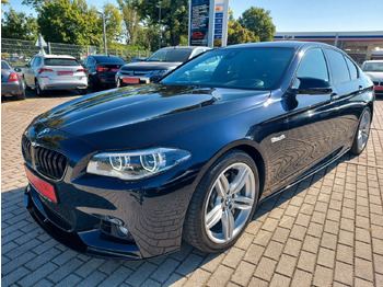 Sedan BMW 550i Limousine Autom. M-Sport HUD Glasdach H&K: foto 3 Sedan BMW 550i Limousine Autom. M-Sport HUD Glasdach H&K: foto 3