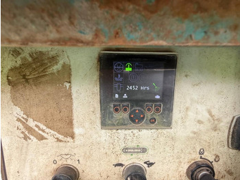 Makinë sitëse PowerScreen Warrior 1400 X: foto 2 Makinë sitëse PowerScreen Warrior 1400 X: foto 2