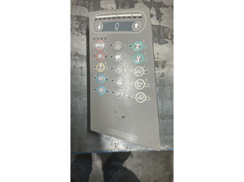 Paneli i aparateve LIEBHERR