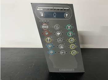 Paneli i aparateve LIEBHERR