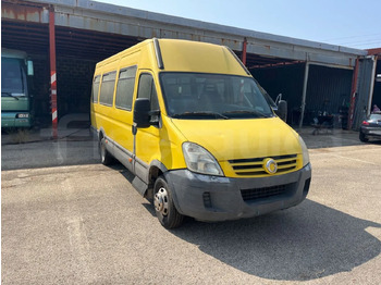 Autobus shkollor IVECO Daily