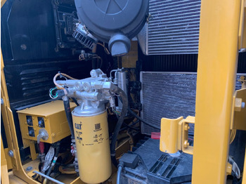 Ekskavator me zinxhirë CATERPILLAR 313D2 GC: foto 3