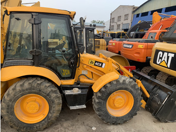 Fadrom me goma JCB 4CX