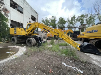 Ekskavator me goma KOMATSU PW160