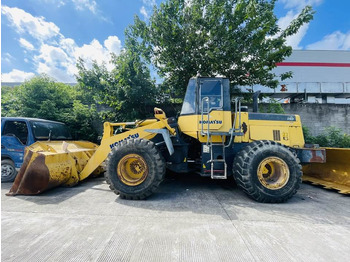Fadrom me goma KOMATSU WA380-8