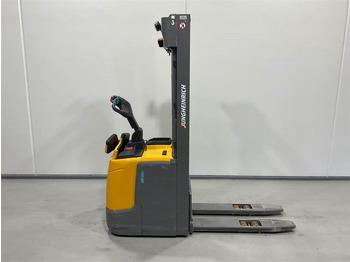 Stivosës JUNGHEINRICH