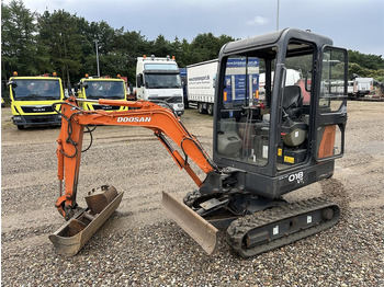 Lizingu i Doosan Slo 18 - 1.8T with bucket packed (Low Hours) Doosan Slo 18 - 1.8T with bucket packed (Low Hours): foto 1