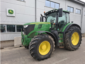 Traktor JOHN DEERE 6215R