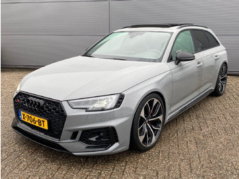 Veturë AUDI