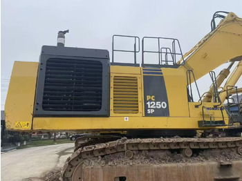 Makineri ndërtimi KOMATSU