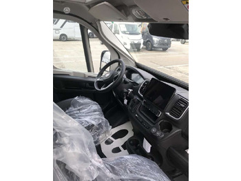 Furgon kampingu i ri ADRIA Twin Sport 640 SG: foto 4