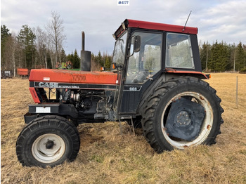 Traktor CASE IH