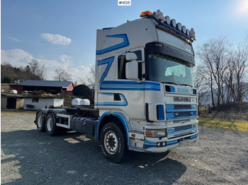 Kamion vetëngarkues SCANIA R144