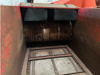 Barkthyese TKS K2 CombiCutter (round‑bale shredder/feeder machine): foto 5