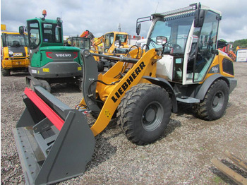 Lizingu i Liebherr L 506 C Compact 47.000 EUR netto Radlader 506C Liebherr L 506 C Compact 47.000 EUR netto Radlader 506C: foto 1