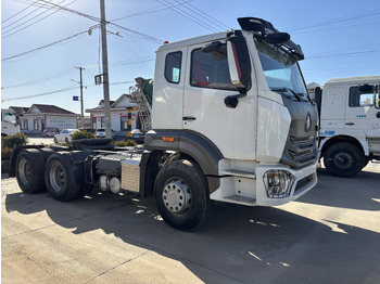 Gjysmë-kamion SINOTRUK HOWO