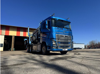 Kamioni VOLVO FH16
