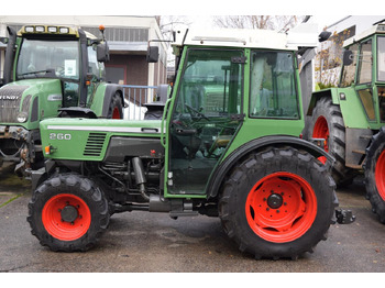 Traktor FENDT Farmer 200