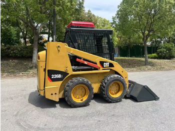 Lizingu i CAT 226B3 CAT 226B3: foto 1