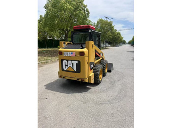 Lizingu i CATERPILLAR 226B-3 CATERPILLAR 226B-3: foto 4 Lizingu i CATERPILLAR 226B-3 CATERPILLAR 226B-3: foto 4