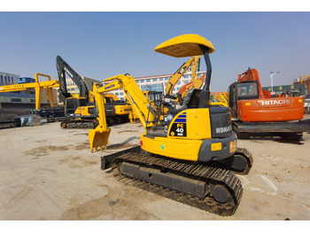 Miniekskavator CATERPILLAR