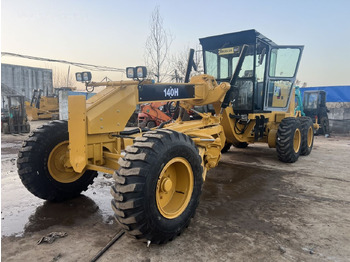 Makinë niveluese CATERPILLAR 140H