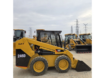 Mini fadrom Caterpillar 246D: foto 3
