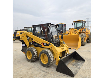 Mini fadrom Caterpillar 246D: foto 2