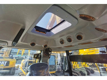 Fadromë me shkarkim nga prapa Caterpillar 420F: foto 4