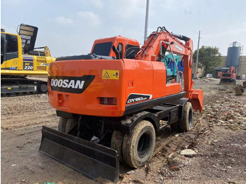Ekskavator me goma Doosan DX150W: foto 2