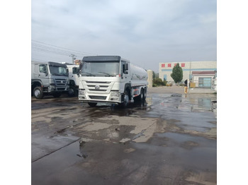 Autobot HOWO 20m³ sprinkler truck: foto 3 Autobot HOWO 20m³ sprinkler truck: foto 3