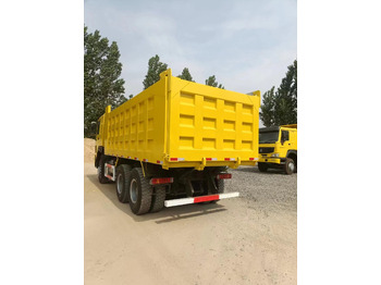 Kamion vetëshkarkues i ri SINOTRUK HOWO: foto 4