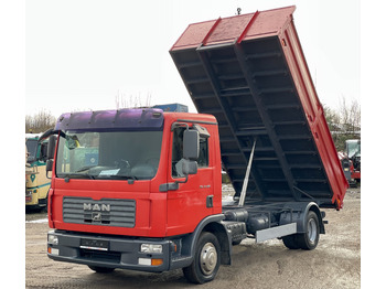 Kamion vetëshkarkues MAN TGL