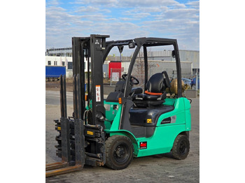 Pirun më gaz Mitsubishi FG 15 NT: foto 2