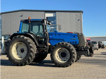 Traktor Valtra 8550 Hitech!: foto 4