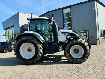 Lizingu i Valtra T214 Versu Valtra T214 Versu: foto 4