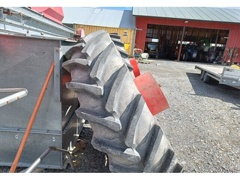 Rrota për Makineri bujqësore Taurus Paripyörät 18.4R38 todella hyväkuntoiset Fendt Farmer 312LSA sopivat: foto 4