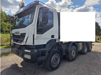 Kamion kabinë-shasi IVECO
