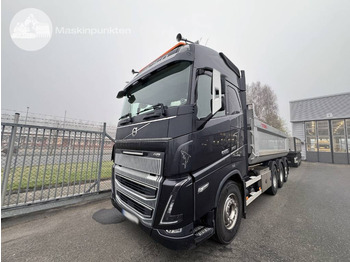 Kamion vetëshkarkues VOLVO FH16 750