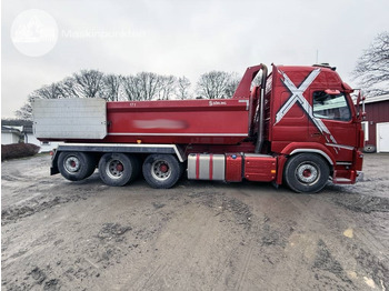 Kamion vetëshkarkues VOLVO FMX 540