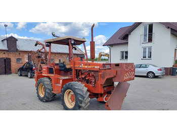 Lizingu i  Koparka łańcuchowa Ditch Witch 8020 85KM Koparka łańcuchowa Ditch Witch 8020 85KM: foto 2