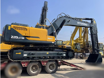 Ekskavator me zinxhirë HYUNDAI